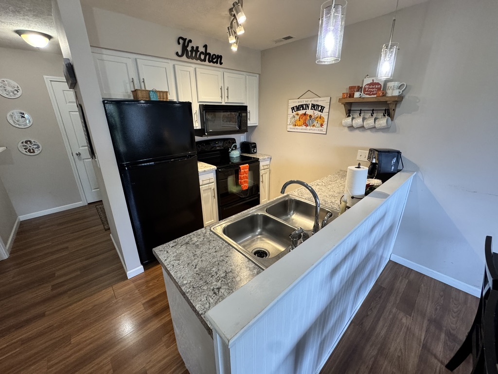 Kitchen with pumpkin-patch sign